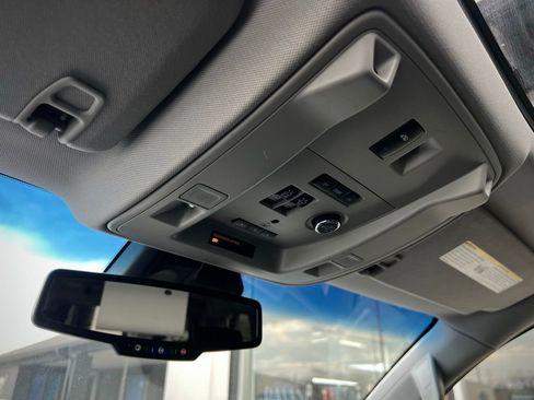 Used 2019 GMC Yukon XL Denali w/ Denali Ultimate Package image 56