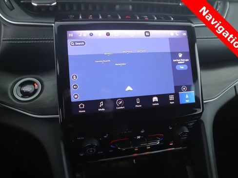 Used 2025 Jeep Grand Cherokee Limited image 5