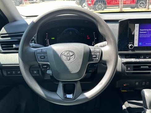 Used 2026 Toyota Camry LE FWD image 14