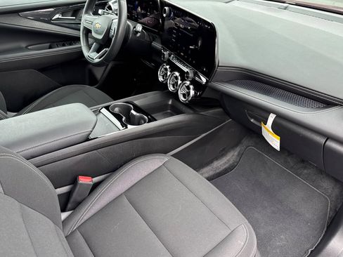 Used 2026 Chevrolet Blazer EV LT image 19