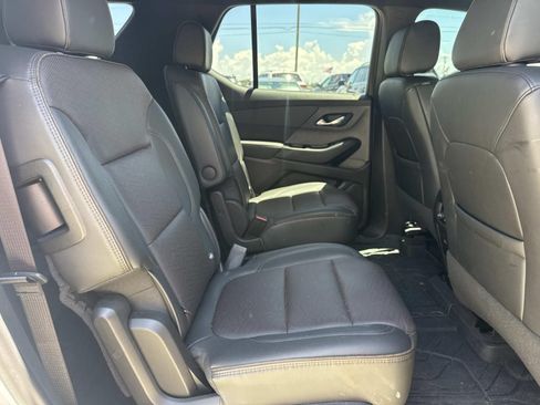 Used 2023 Chevrolet Traverse High Country w/ LPO, Floor Liner Package FWD image 10