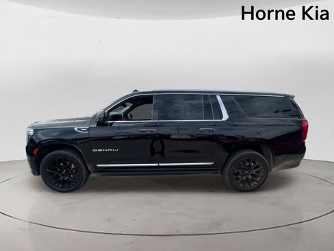 Used 2022 GMC Yukon XL Denali w/ Max Trailering Package AWD/4WD image 6