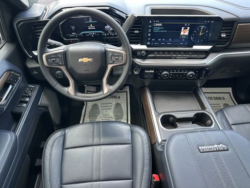 Used 2024 Chevrolet Silverado 2500 High Country w/ High Country Premium Package AWD/4WD image 24