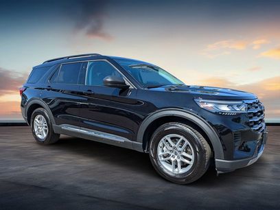 Used 2025 Ford Explorer Active