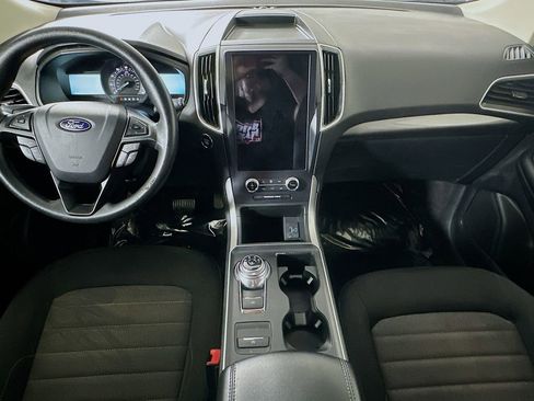 Used 2024 Ford Edge SE w/ Black Appearance Package AWD/4WD image 16