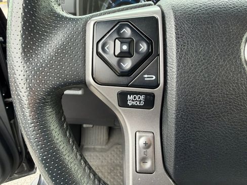 Used 2016 Toyota 4Runner 4WD image 32