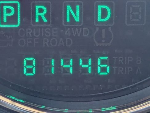 Used 2013 Jeep Wrangler Unlimited Sahara w/ Connectivity Group AWD/4WD image 27