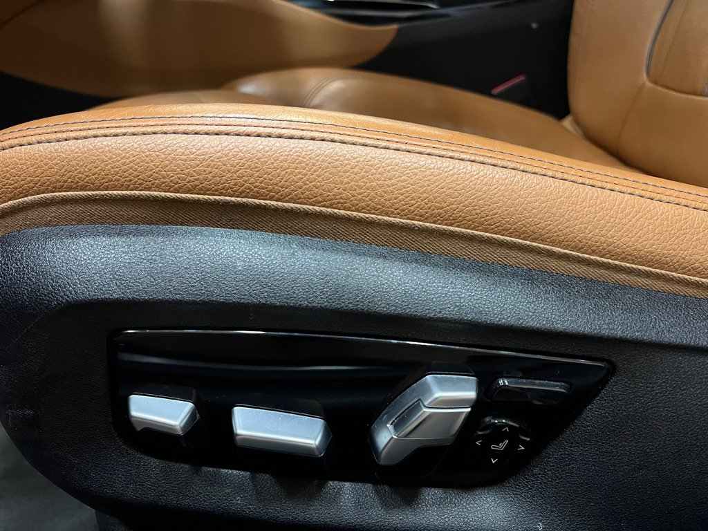 Used 2019 BMW 540i xDrive w/ Premium Package AWD/4WD image 31