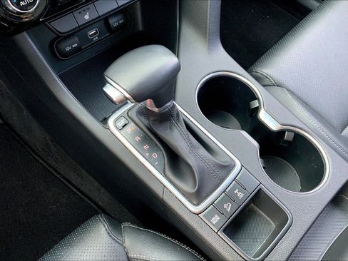 Used 2021 Kia Sportage EX image 12