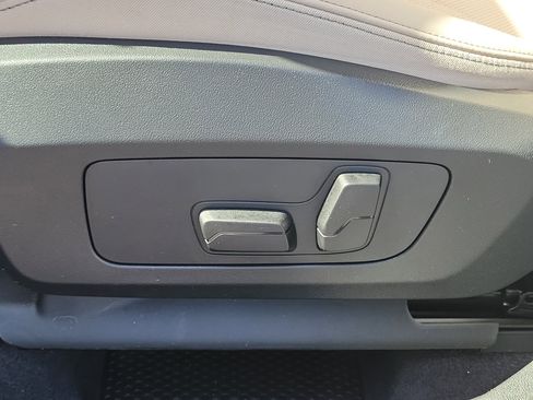 Used 2025 BMW X1 xDrive28i w/ M Sport Package image 21