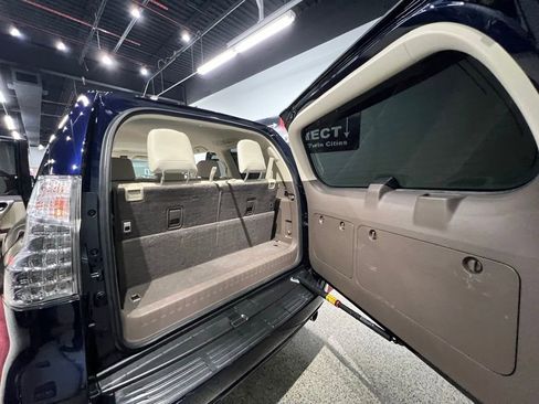 Used 2018 Lexus GX 460 Premium w/ Premium Package image 56