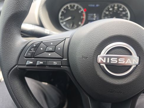 Used 2025 Nissan Sentra S FWD image 7
