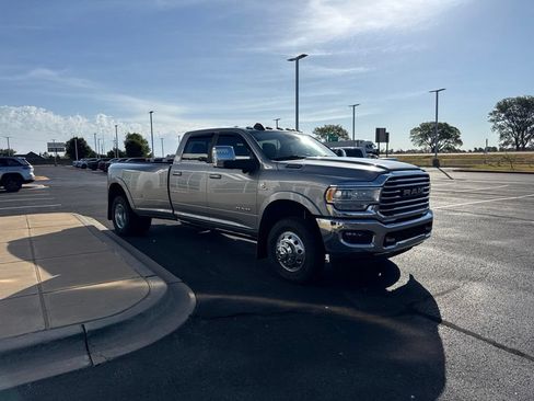 Used 2024 RAM 3500 Limited w/ Safety Group AWD/4WD image 8