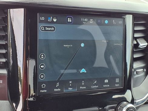 Used 2024 RAM 1500 Laramie image 24