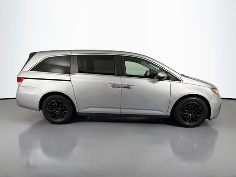 Used 2017 Honda Odyssey EX image 4