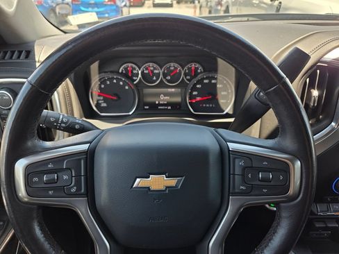 Used 2022 Chevrolet Silverado 1500 LTZ AWD/4WD image 28