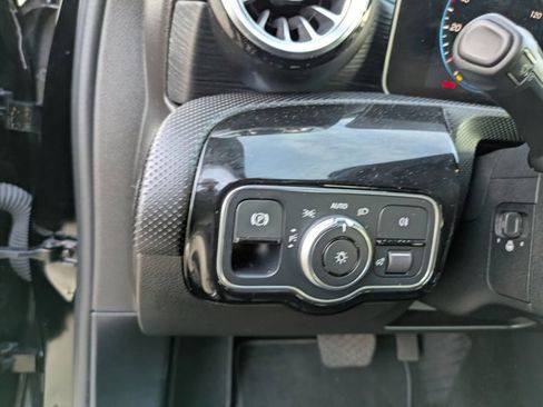 Used 2019 Mercedes-Benz A 220 4MATIC image 13