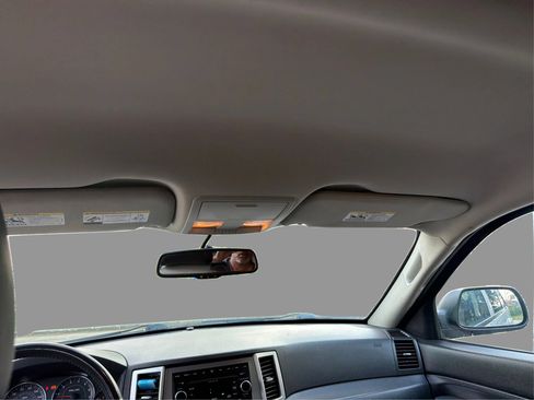 Used 2008 Jeep Grand Cherokee Laredo AWD/4WD image 19