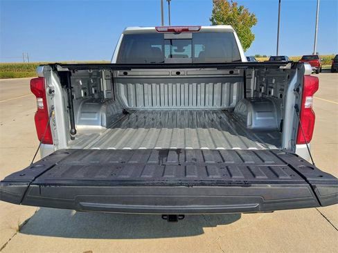 Used 2022 Chevrolet Silverado 1500 LTZ w/ Technology Package image 13