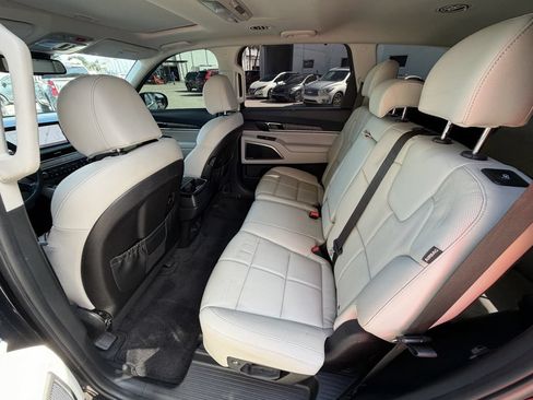 Certified 2024 Kia Telluride EX FWD image 16