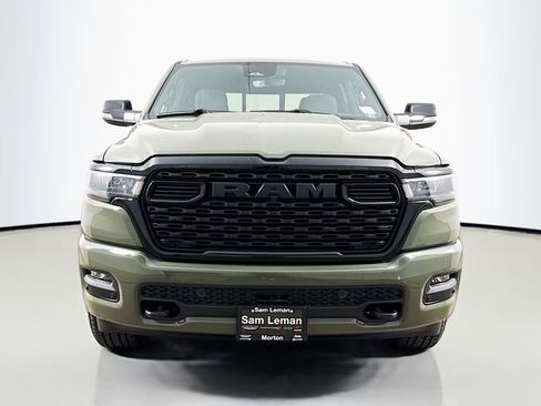 New 2026 RAM 1500 4x4 Crew Cab image 2