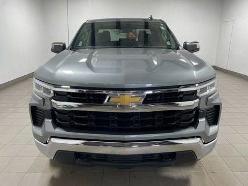 Used 2023 Chevrolet Silverado 1500 LT w/ Z71 Off-Road Package AWD/4WD image 2