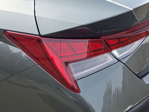 New 2026 Hyundai Elantra Limited FWD image 43