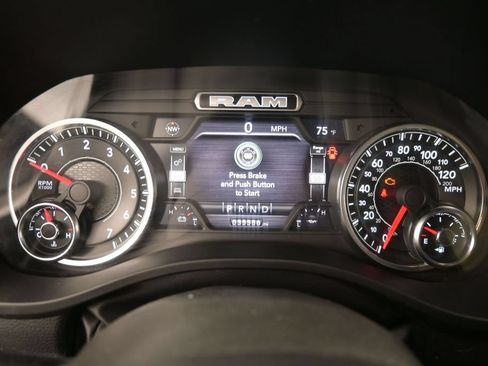 Used 2022 RAM 1500 Big Horn AWD/4WD image 35