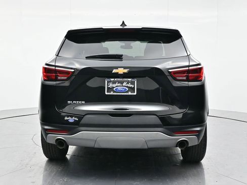 Used 2025 Chevrolet Blazer LT FWD image 6