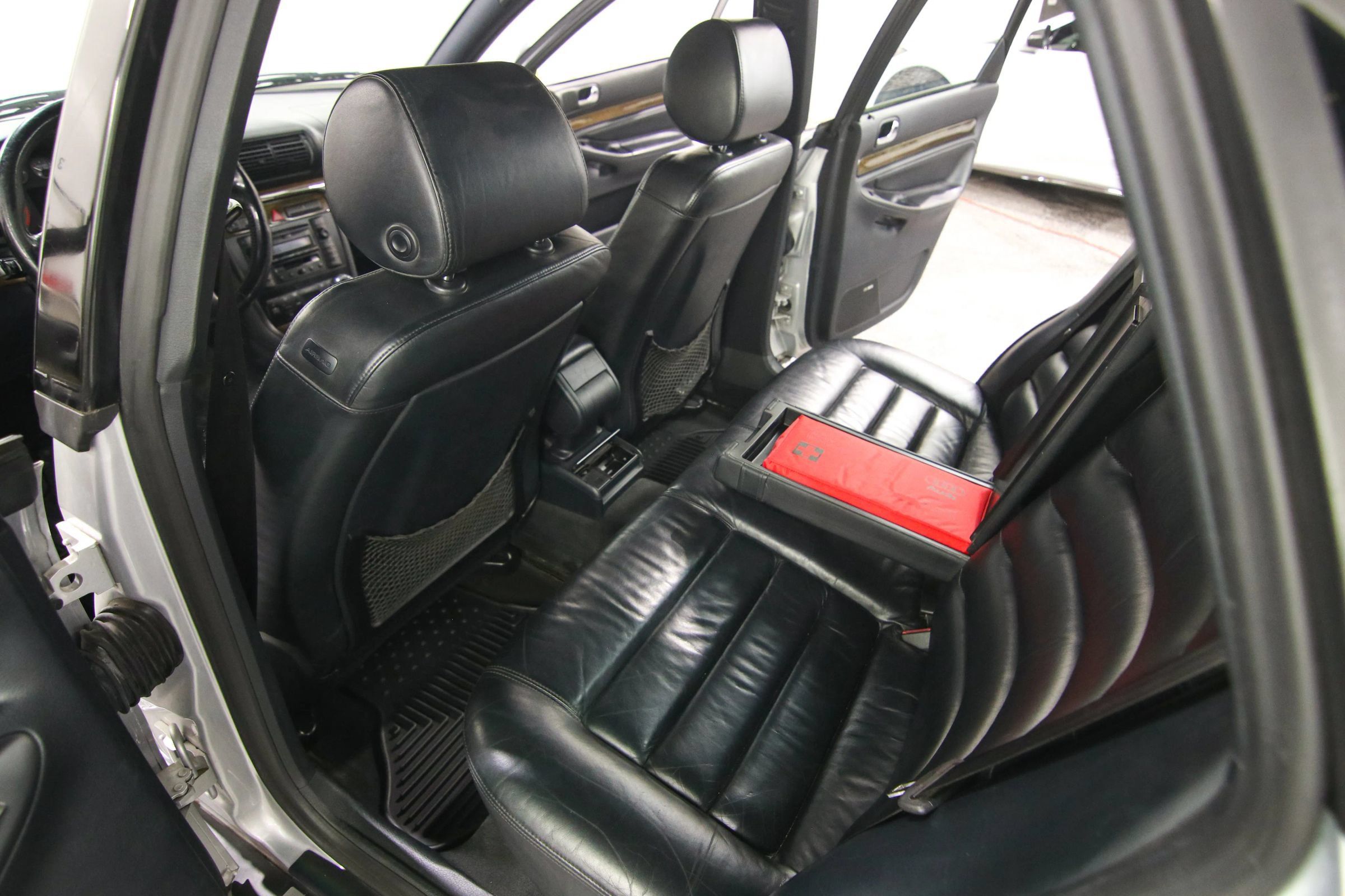 Used 2000 Audi S4 Sedan AWD/4WD image 27