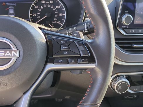 Used 2024 Nissan Altima 2.5 SR image 19