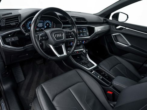 Certified 2024 Audi Q3 2.0T Premium w/ Convenience Package AWD/4WD image 9