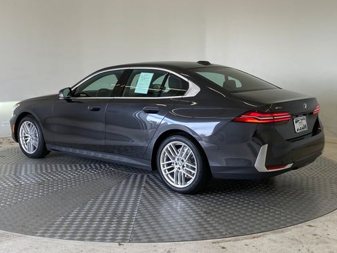 Certified 2024 BMW 530i xDrive w/ Premium Package image 3