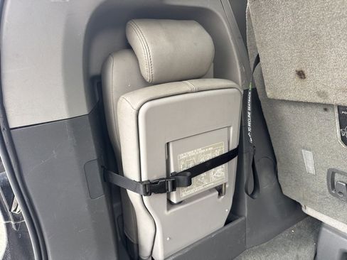 Used 2017 Toyota Sienna XLE image 22