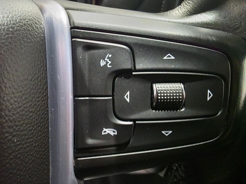 Used 2019 GMC Sierra 1500 SLE image 6