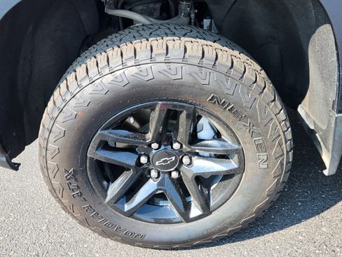 Used 2020 Chevrolet Silverado 1500 LT Trail Boss AWD/4WD image 14
