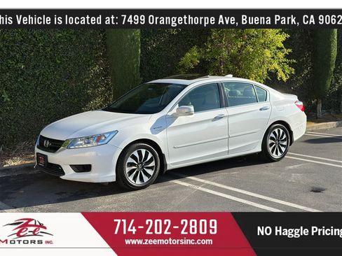 Used 2015 Honda Accord Touring image 12