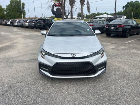 Used 2020 Toyota Corolla SE FWD image 2