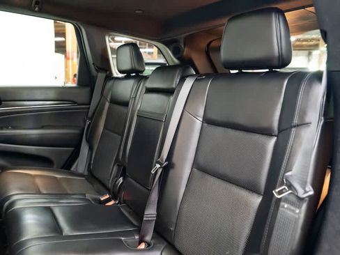 Used 2019 Jeep Grand Cherokee High Altitude AWD/4WD image 28