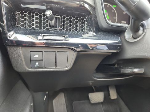 Used 2023 Honda CR-V Sport Touring image 32