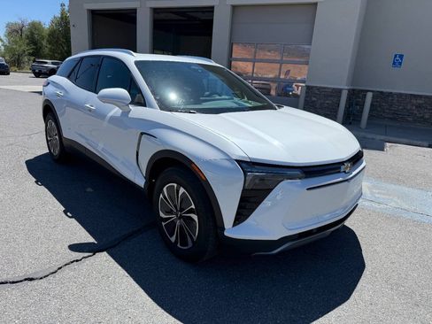 Used 2024 Chevrolet Blazer EV LT AWD/4WD image 1