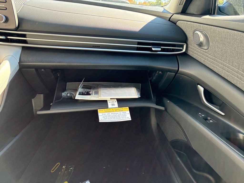 New 2026 Hyundai Elantra SEL Sport FWD image 34