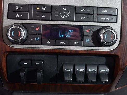 Used 2011 Ford F350 Lariat w/ Lariat Ultimate Pkg image 28