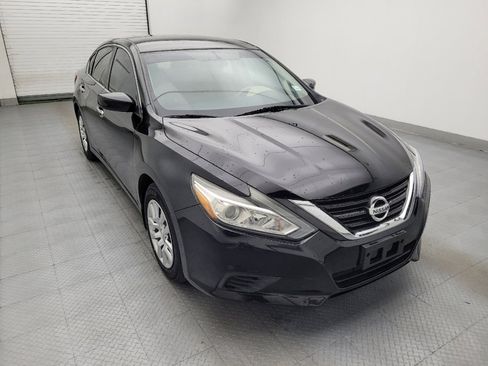 Used 2017 Nissan Altima 2.5 S w/ Power Driver Seat Package FWD image 13