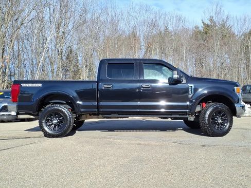 Certified 2020 Ford F250 XLT w/ Tremor Off-Road Package image 3