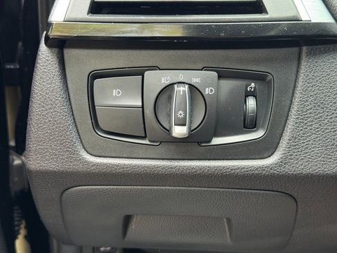 Used 2017 BMW 320i xDrive Sedan image 17