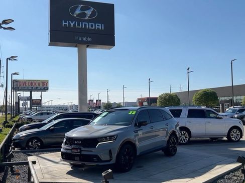 Used 2022 Kia Sorento SX image 40