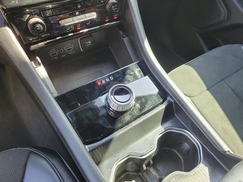 Used 2025 Jeep Grand Cherokee Altitude RWD image 23