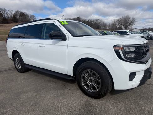 Used 2025 Ford Expedition Max Active image 3