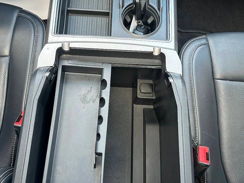 Used 2022 Ford F250 Lariat w/ Tremor Off-Road Package AWD/4WD image 30